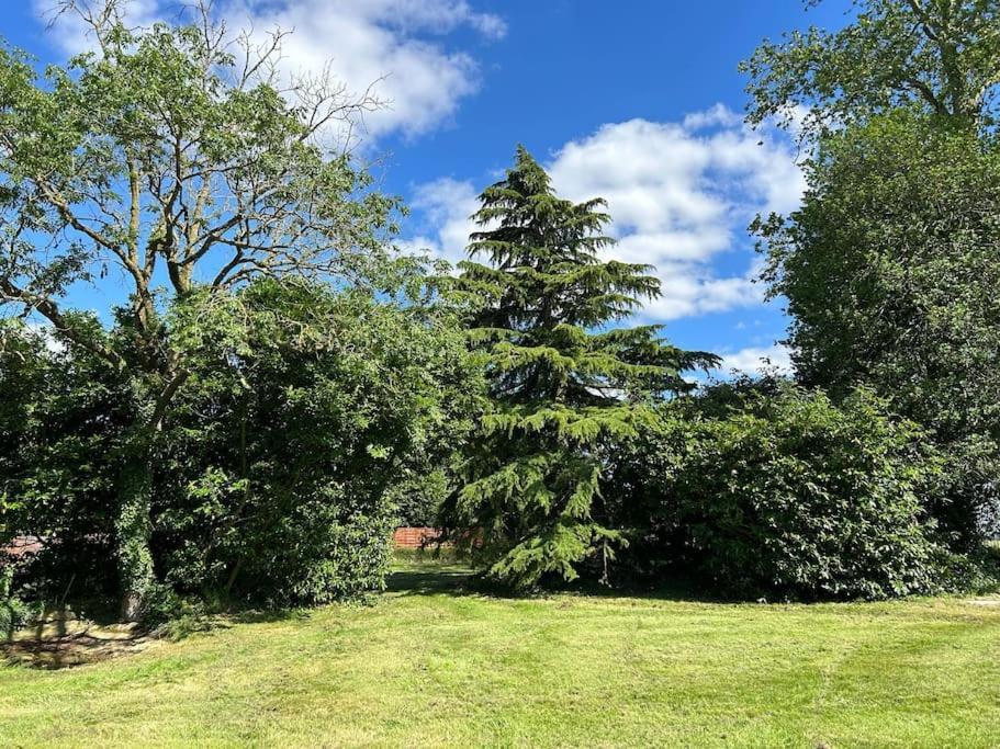 Gite Au Haras La Belle Emanville Exterior photo