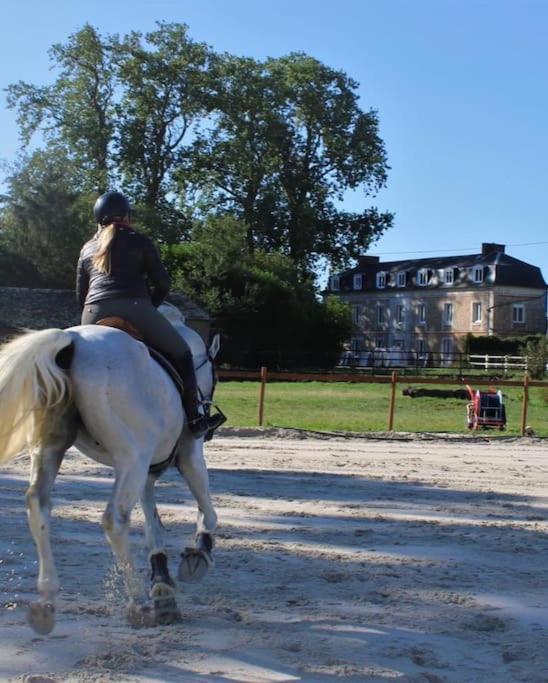 Gite Au Haras La Belle Emanville Exterior photo